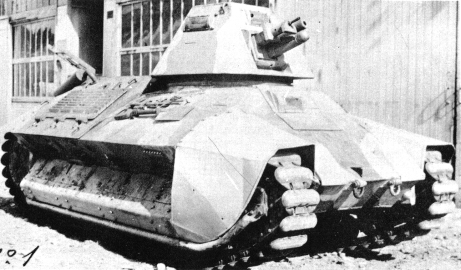 FCM 36 - Tank Encyclopedia.