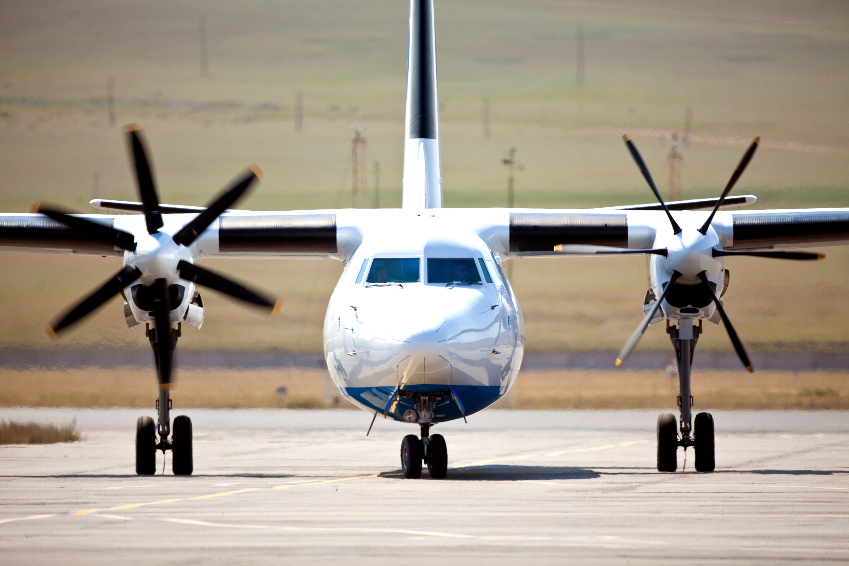 Fokker 50, pictures, technical data, history - Barrie Aircraft Museum.