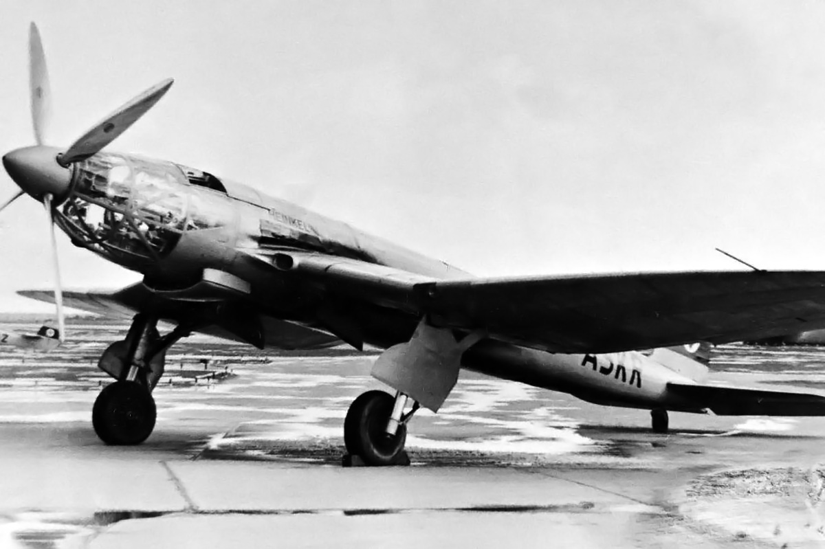 Aircraft: World War II | Old Machine Press.