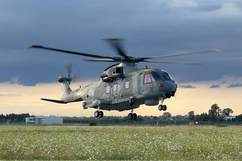 First Polish Anti-Submarine Warfare AW101 Arrives | Aviation Week Network.