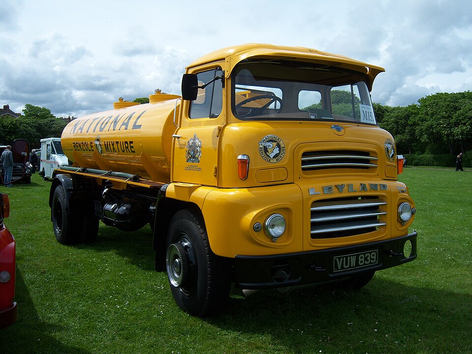 1958 Leyland 14SC-1R Super Comet (VUW 839) tanker, 2012 HCVS Tyne-Tees Run.