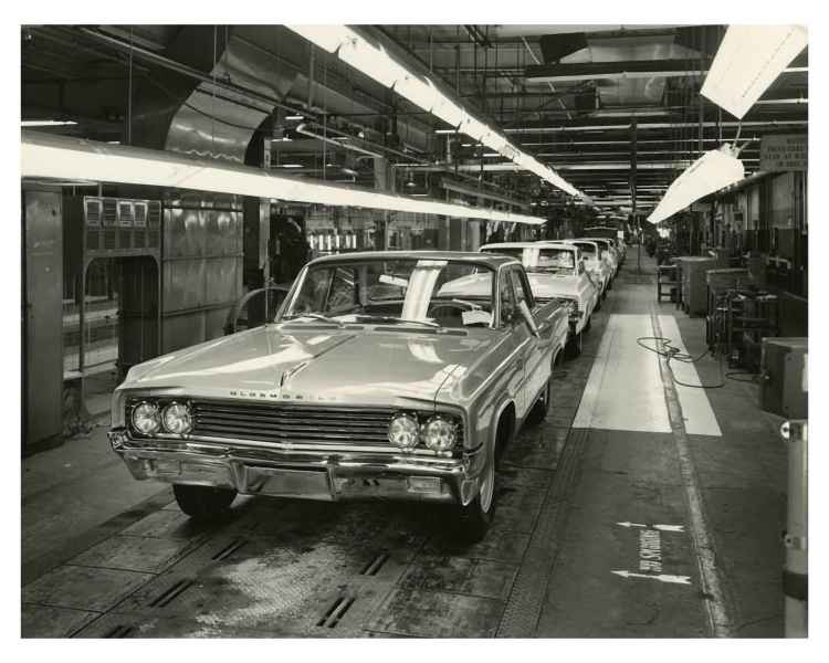 Factories & Plants - Outright Oldsmobile!.