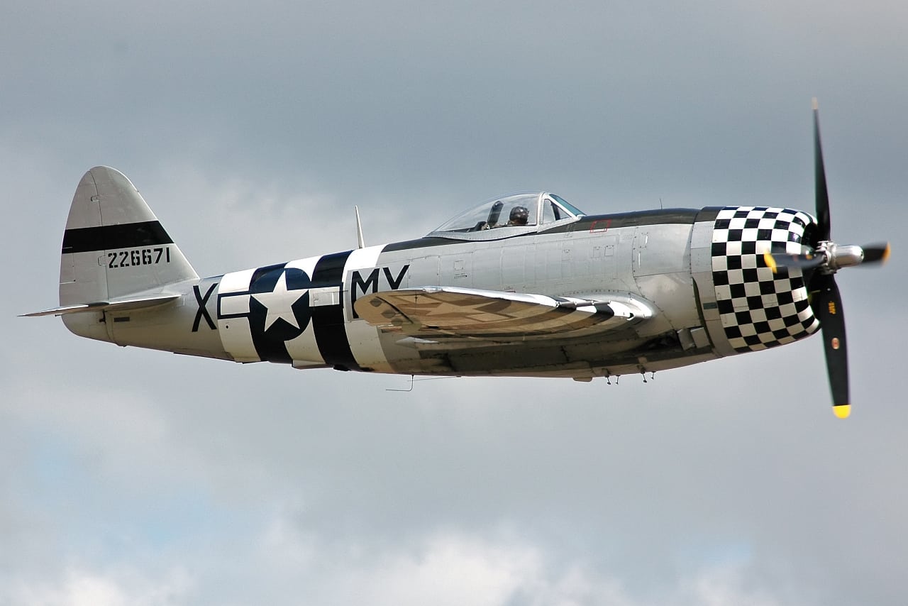 Republic P-47 Thunderbolt - Specifications, Facts, Drawings, Blueprints.