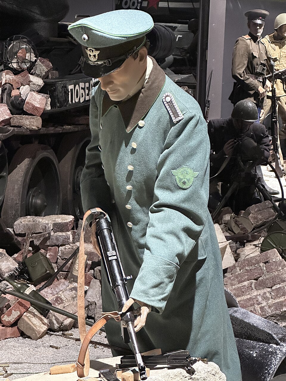 Arquebus Krigshistorisk Museum Norway. WW2 Battle of Berlin 1945 diorama. Nazi Germany Ordnungspolizei green police. Uniforms weapons equipm.