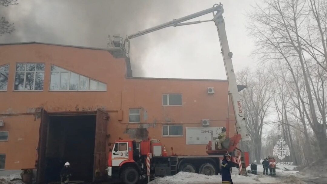 Fire at Uralmash factory in Russia's Yekaterinburg extinguished | Reuters.