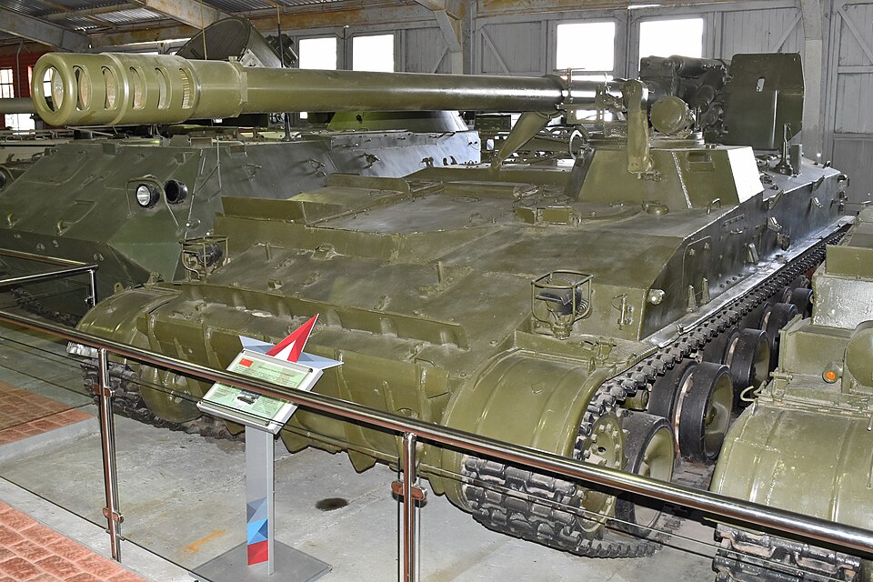 2S5 ‘Giatsint-S’ Self-propelled Artillery (37592025412.