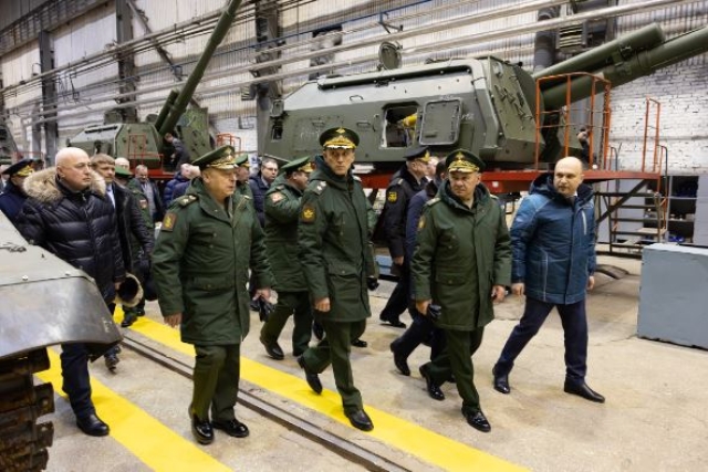 Russian Defence Minister Pulls Up Uraltransmash Enterprise for Delaying.