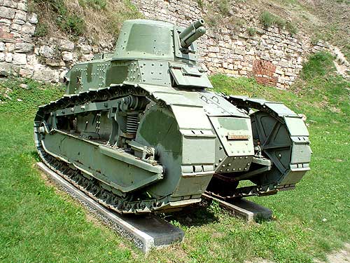 IMCDb.org: 1918 Van Dorn Six-ton Tank M1917 in "Bearcats!, 1971".