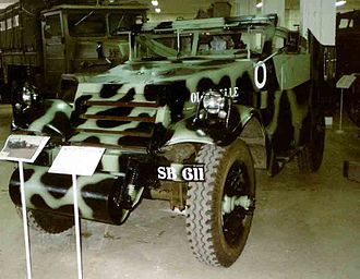 111-SC-6280 - An armored car in the making - NARA - 55173464.