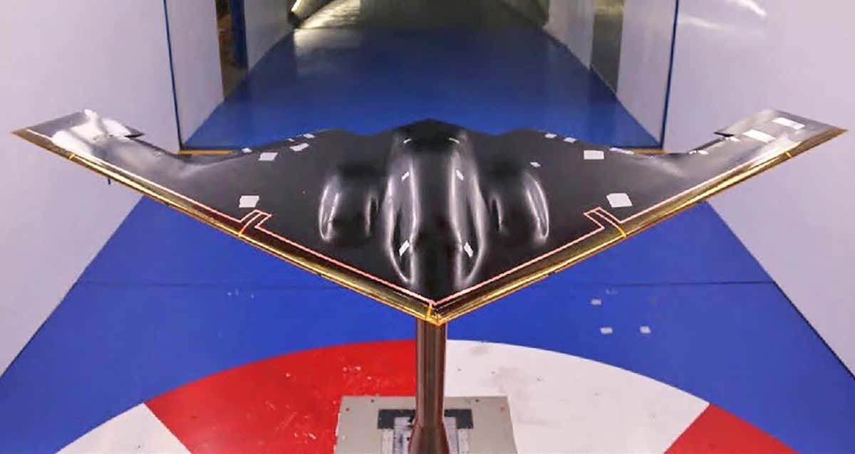 SI VIS PACEM, PARA BELLUM: Lo Xi'an Aircraft Industrial Corporation H.
