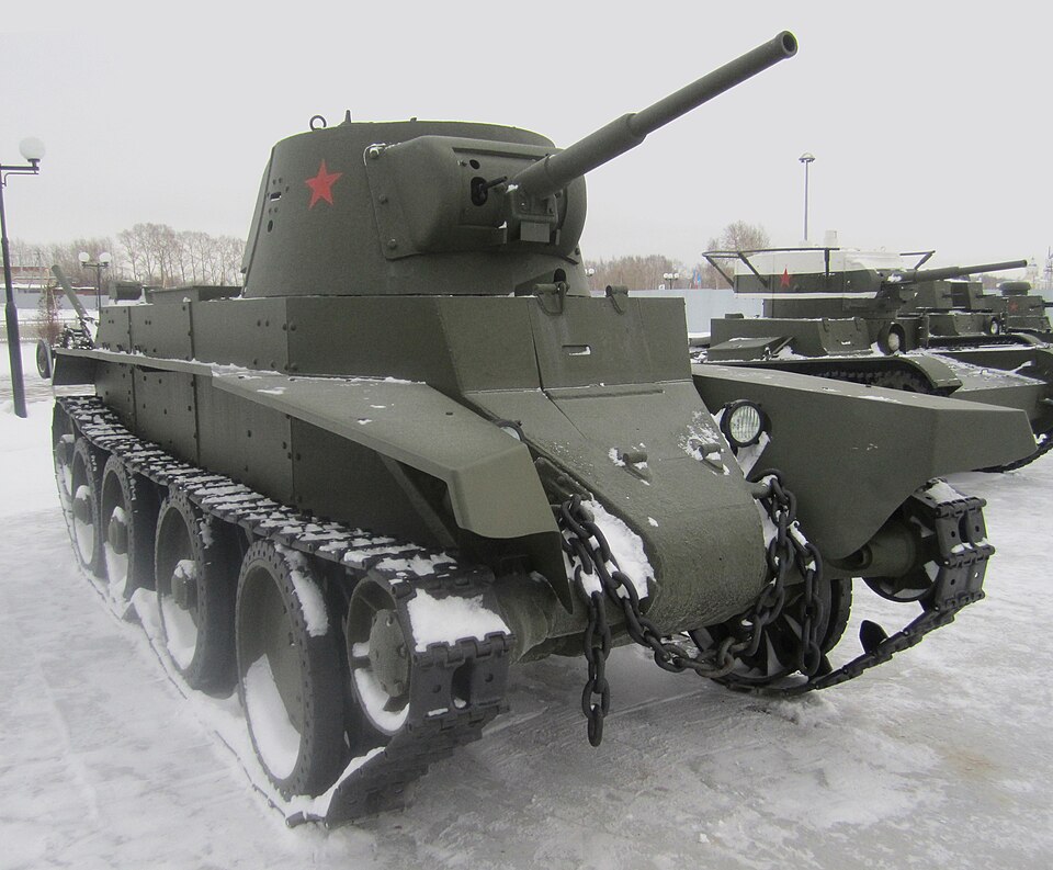 BT-7 military land vehicle image 1