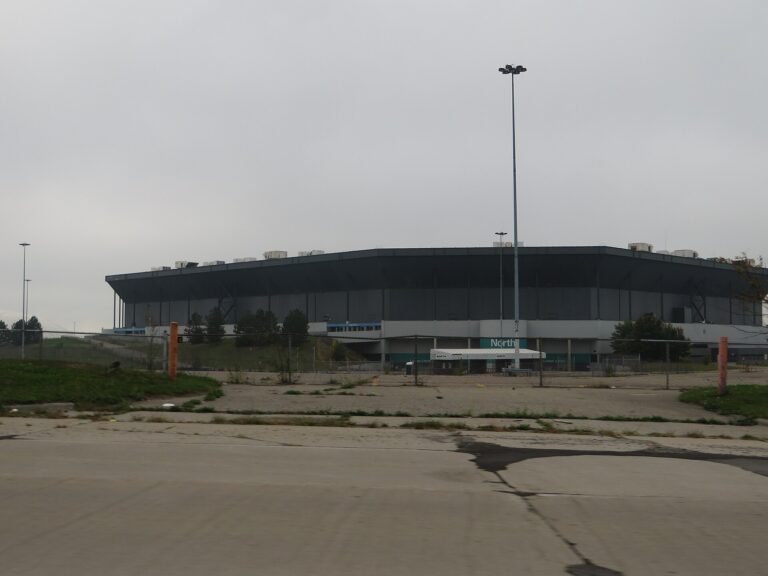 Pontiac Silverdome image 4
