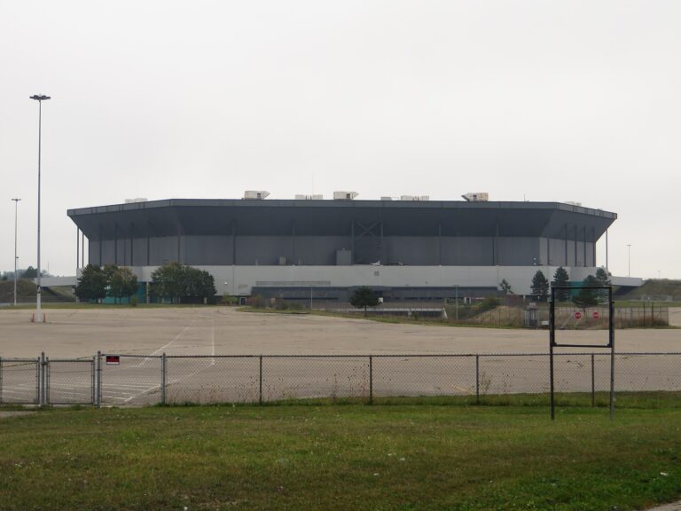 Pontiac Silverdome image 5