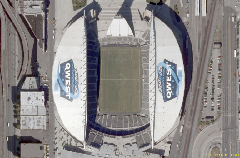 Qwest Field image 5