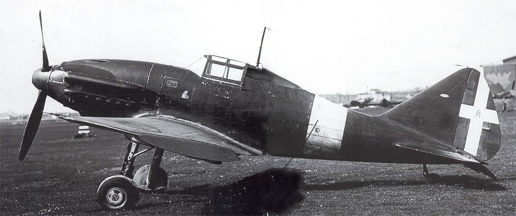 Reggiane Re.2001 Falco II on the flight line