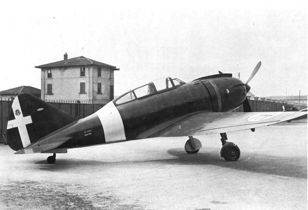 Reggiane Re.2002 Ariete side view on the ground