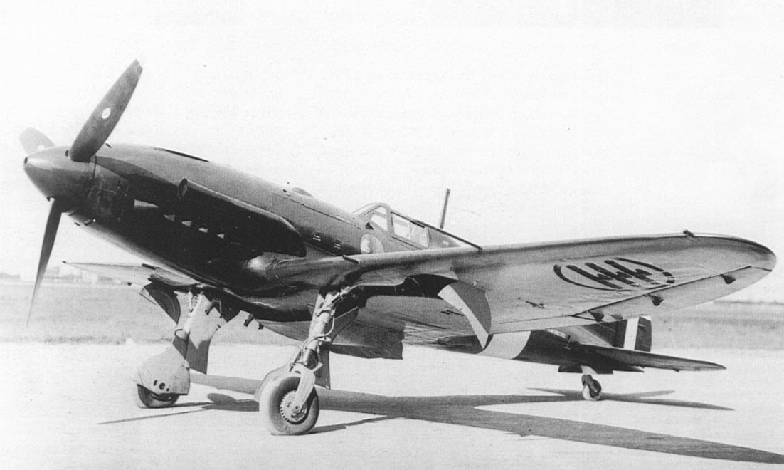 Reggiane Re.2005 Sagittario on its landing gear