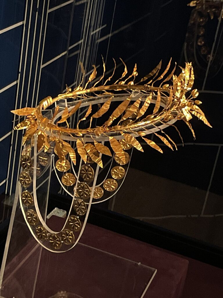 Thracian gold wreath