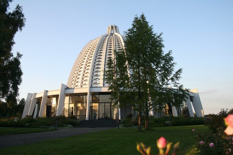 BahÃ¡'Ã­ House of Worship in Germany