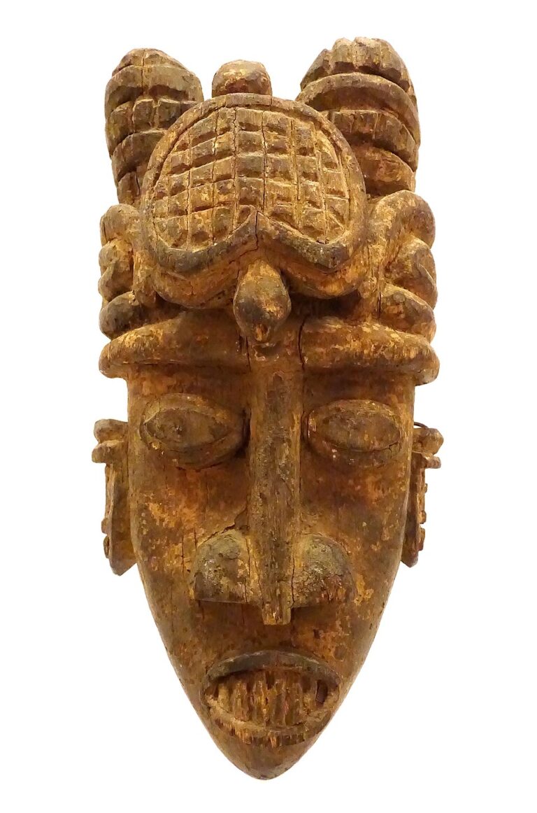 Kalabari Ijo water-spirit crest