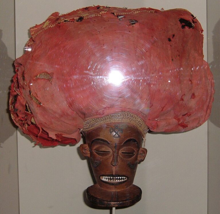 Chokwe mask