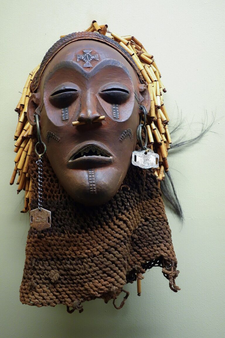 Chokwe pwo dance mask