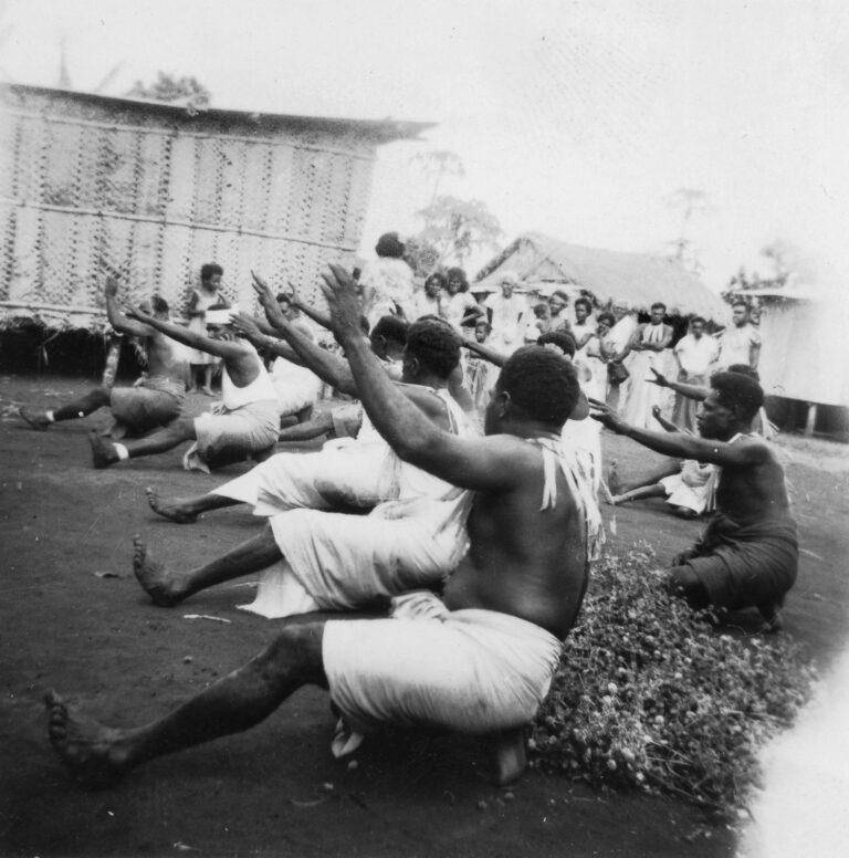 Ugar Island dancers