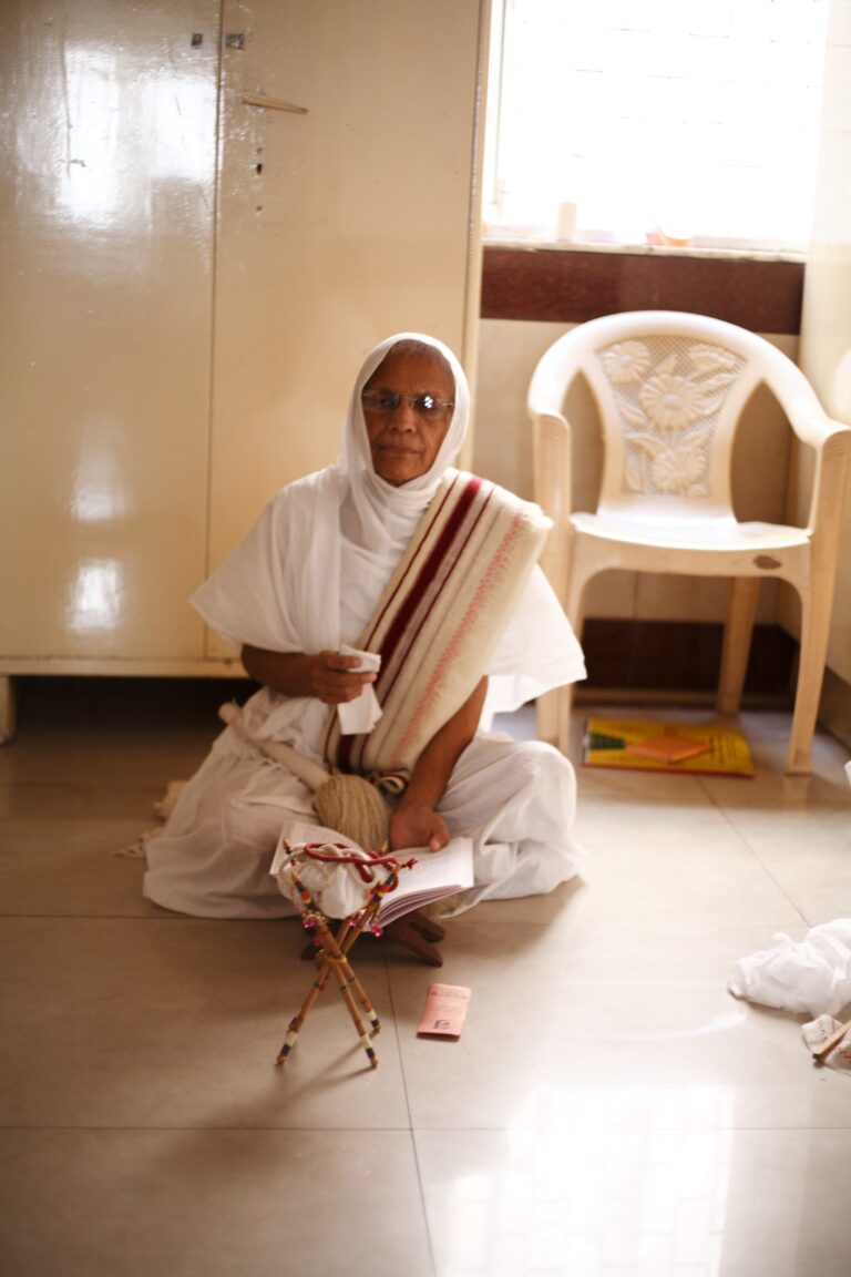 Deravasi Jain nun
