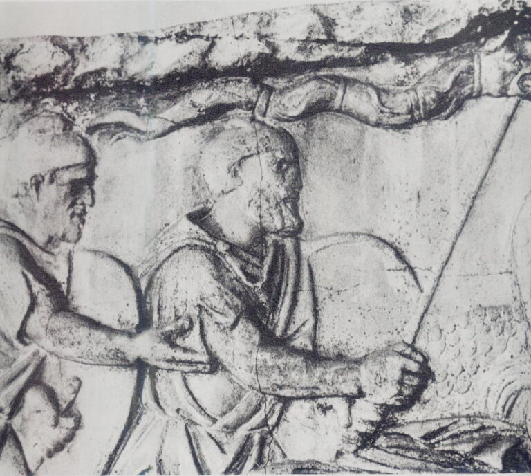 Dacians bearing the draco