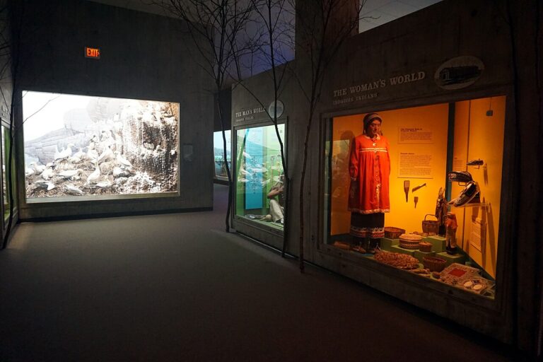 Milwaukee Public Museum November 2023 086 (The Iroquois Indians of New York)