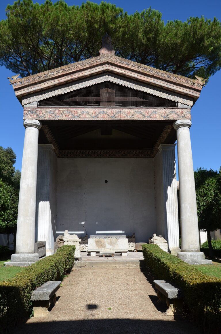 Museum model of an Etruscan temple