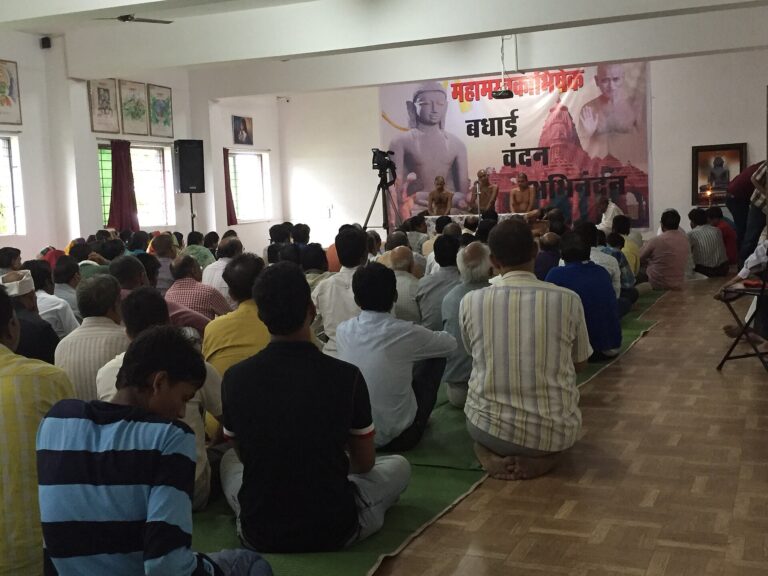 Meeting presided by Jain Munis