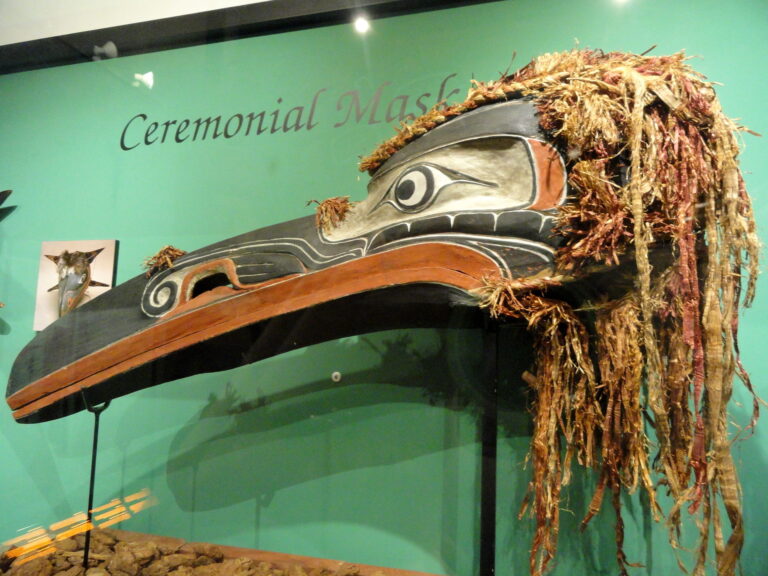 Hamatsa raven mask, Kwakiutl