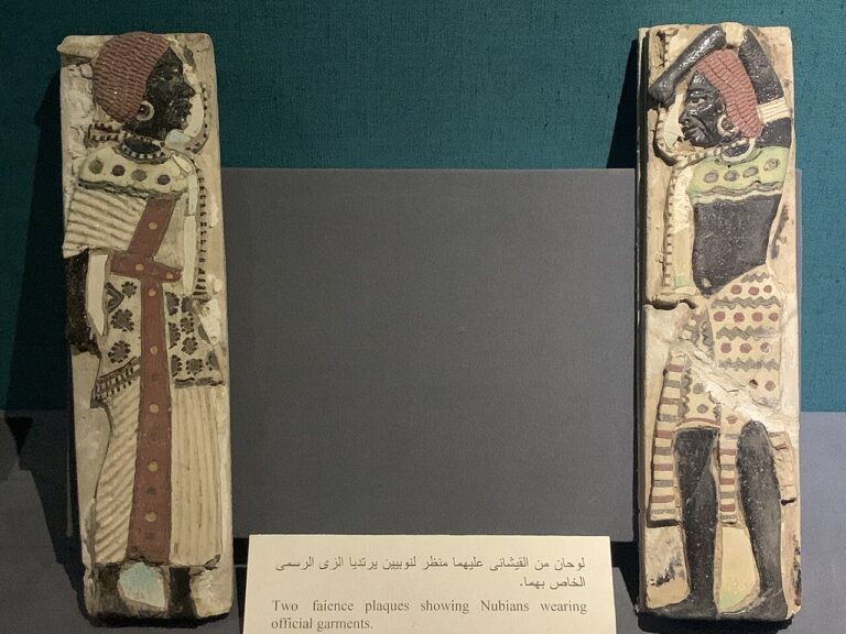 Showcase New Kingdom and Kushite culture - objects