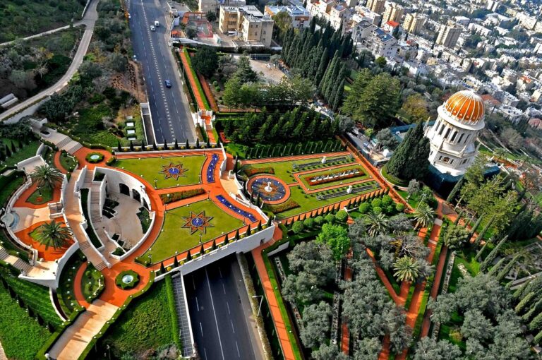 Shrine of the Báb in Haifa 6801-11