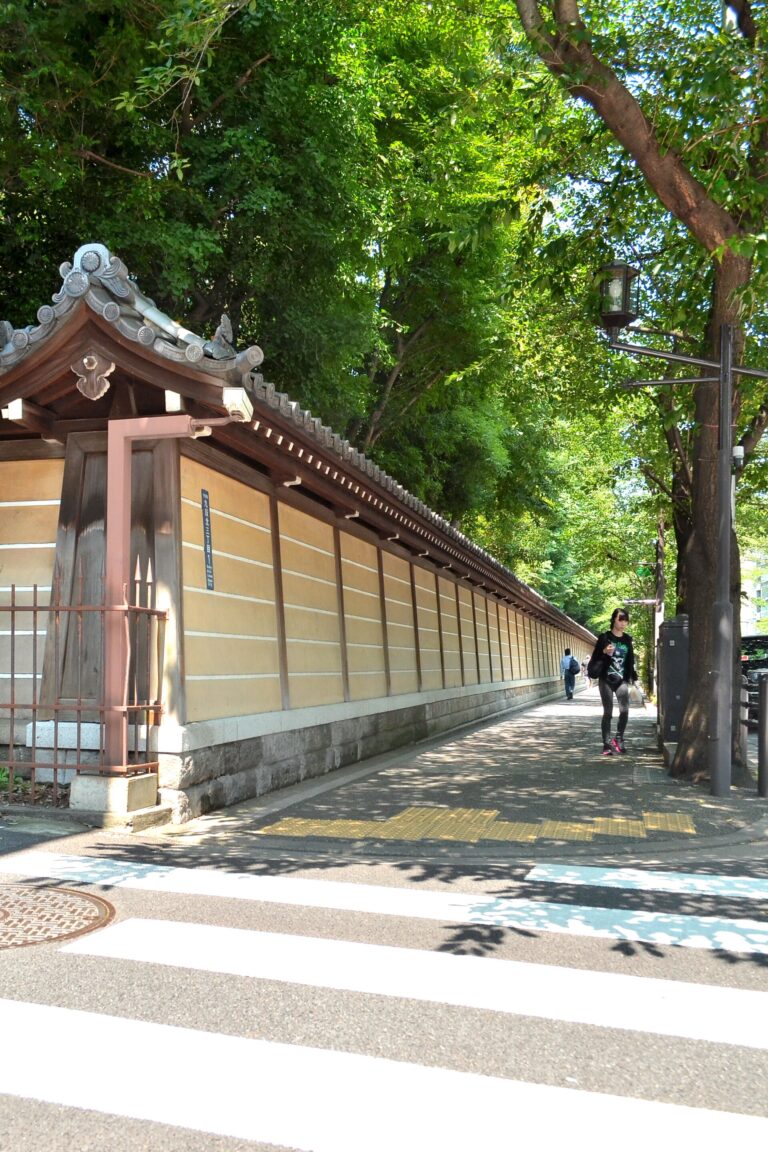 Yasukuni Shrine, Chiyoda City; June 2012 (01)