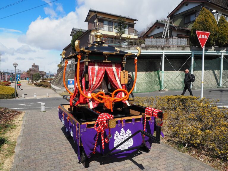 Portable shrine, Hōnen Matsuri (Tagata Shrine)