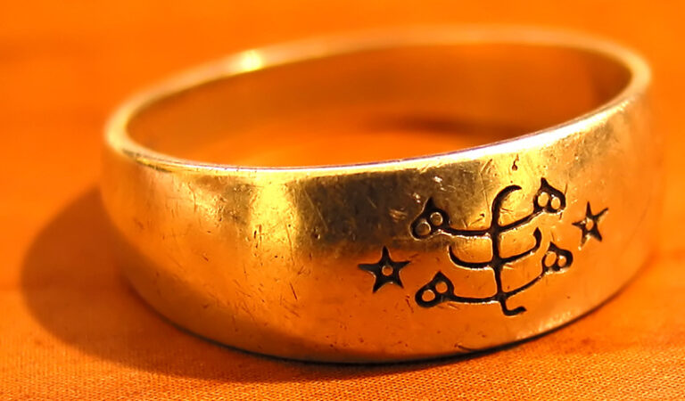 Bahai Ring