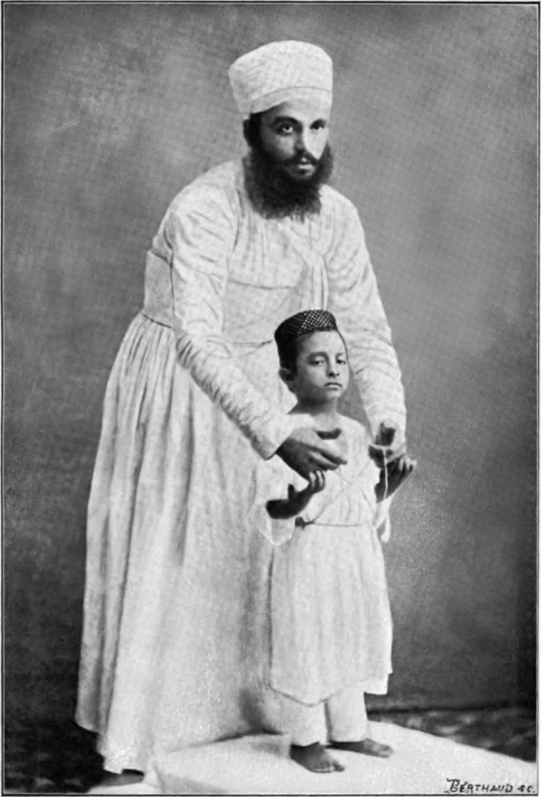 Les Parsis - INVESTITURE DU KUSTI