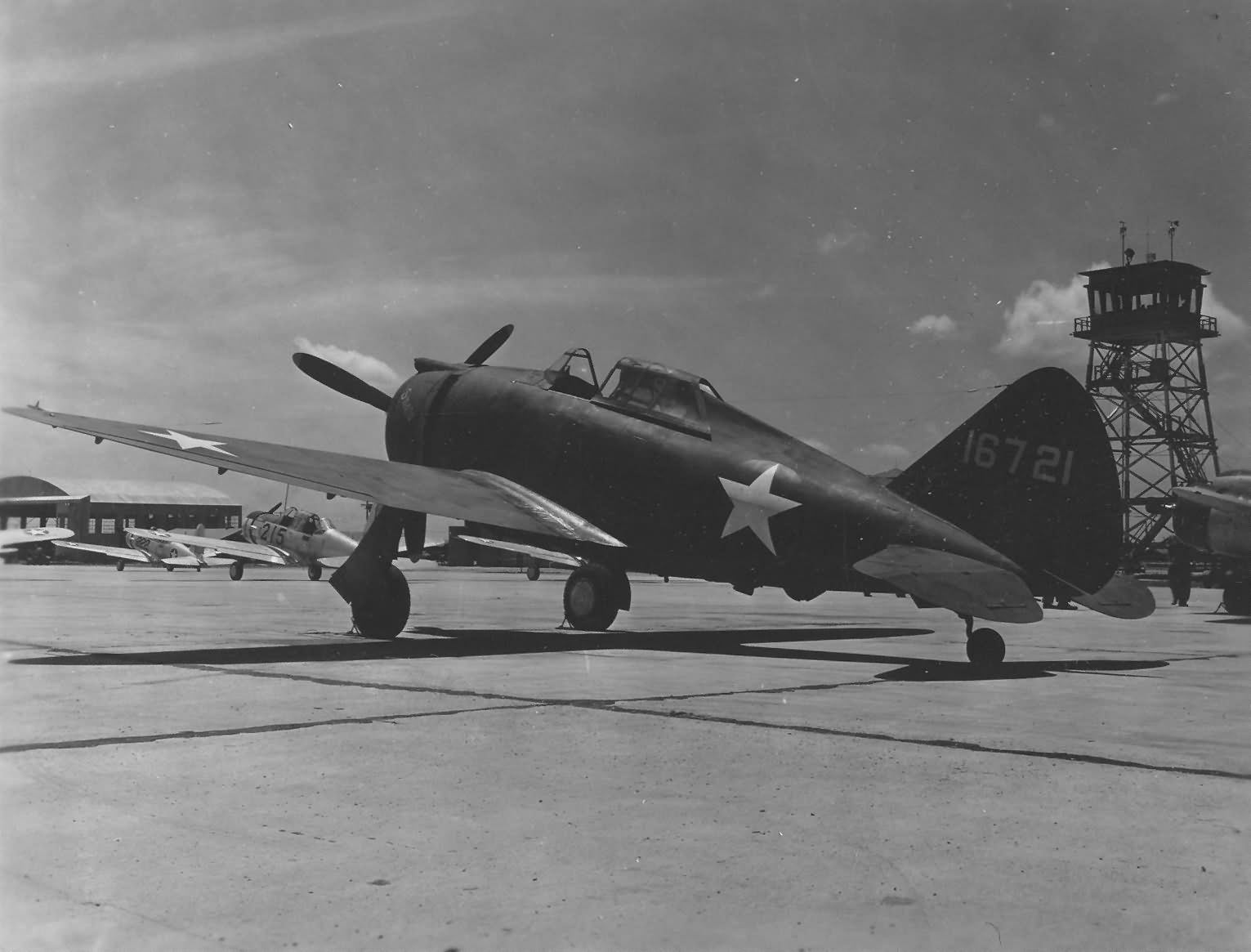 Republic P-43 Lancer - Republic P-43 Lancer 41-6721 World War Photos