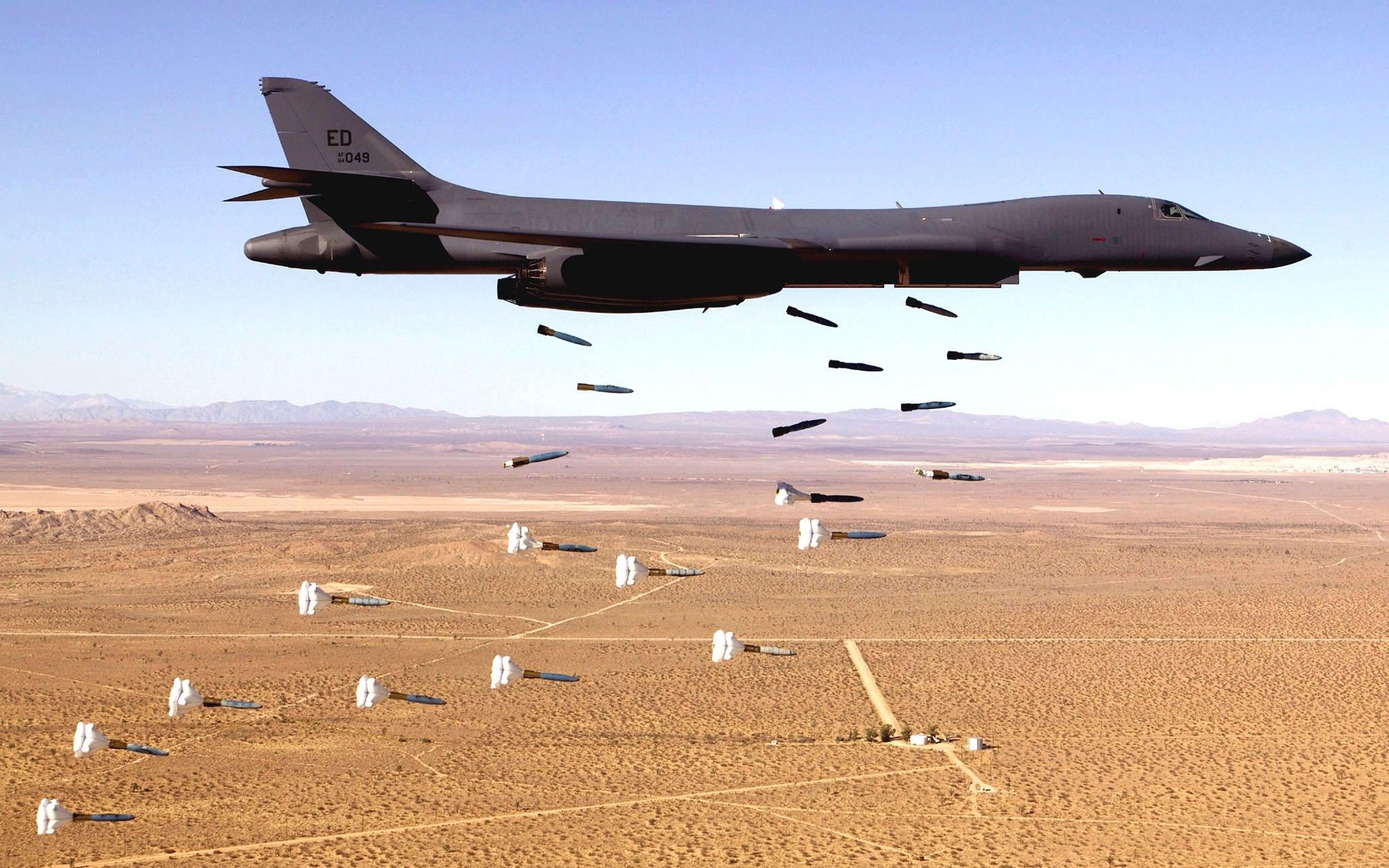 Rockwell B-1 Lancer - Rockwell B 1 Lancer, Bomber, Aircraft, Military Aircraft, Bombs, US Air Force, Desert Wallpaper HD / Desktop and Mobile Background Rockwe...