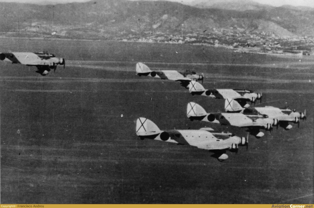 Savoia-Marchetti SM.81 Pipistrello - AviationCorner.net - Aircraft photography - Savoia-Marchetti SM.81 Pipistrello