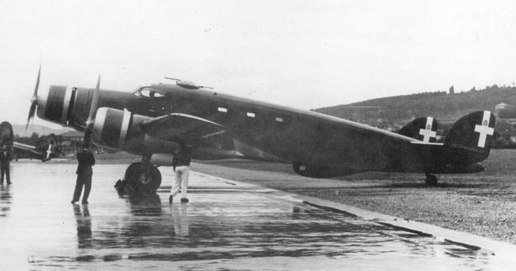 Savoia-Marchetti SM.84 side view on the ground