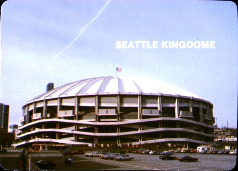 Seattle Kingdome image 2