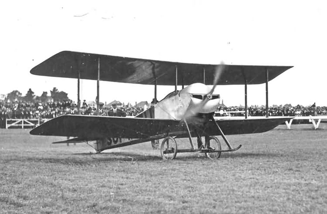 Sopwith Tabloid on the grass