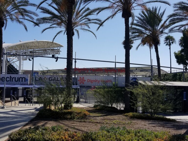 StubHub Center image 3