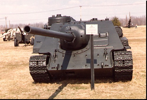 SU-100 military land vehicle image 1