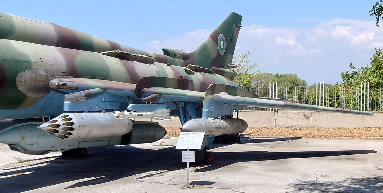 Sukhoi Su-17 - h02.JPG Sukhoi Su-17 / Su-22 Fitter - Jet & Rocket engined Aircraft - Britmodeller.com