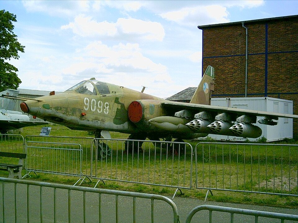 Sukhoi Su-25 - Sukhoi Su-25