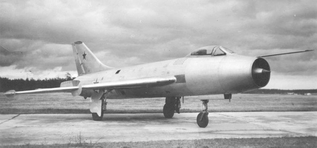 Sukhoi Su-7 fighter aircraft side view